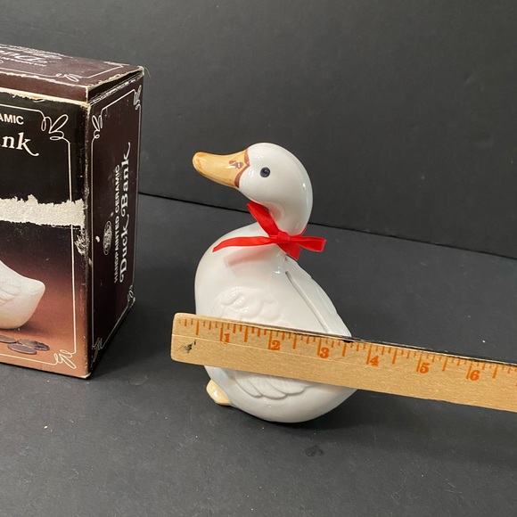 Vintage Christmas White Dunk Bank Hand Painted Ceramic Brand new in box - Picture 3 of 11